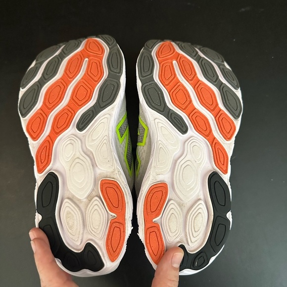 New Balance Fresh Foam X 880v14 Women's Grey Lime Glo Left Size 7.5 Right Size 8 - Picture 8 of 10